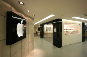 Apple подтвердила слухи о переносе старта продаж нового iPhone - 3