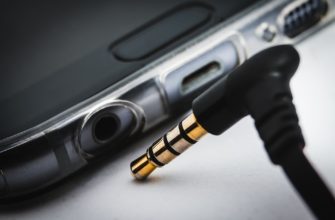 8 устройств, которые Вы можете подключить к своему смартфону через порт наушников или USB - plug 1859843 1920
