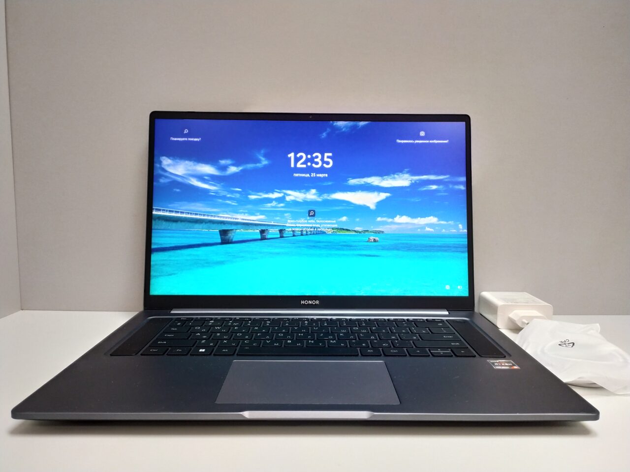 Обзор ноутбука HONOR MagicBook 16 с мультиэкраном, AMD Ryzen 5 5600H, 16ГБ ОЗУ и SSD на 512ГБ
