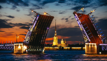 Как позвонить в Санкт-Петербург