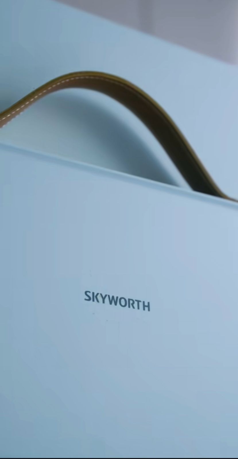 Skyworthзапускает продажи первого в России портативного телевизора 5 Skyworthзапускает продажи первого в России портативного телевизора