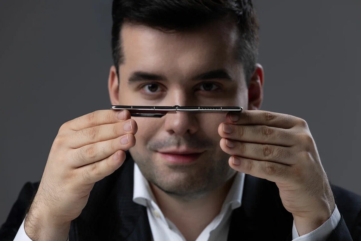 Шахматы выходят за пределы доски: в Москве состоится уникальный сеанс с Яном Непомнящим 4 Шахматы выходят за пределы доски: в Москве состоится уникальный сеанс с Яном Непомнящим