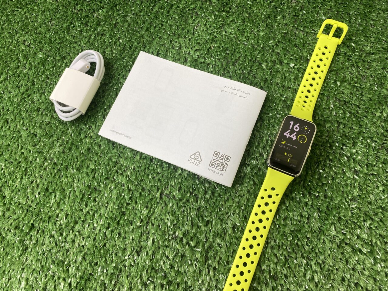 HUAWEI Band 10: Обзор фитнес-браслета, который не страшно раздавить блином от штанги 3 HUAWEI Band 10: Обзор фитнес-браслета, который не страшно раздавить блином от штанги