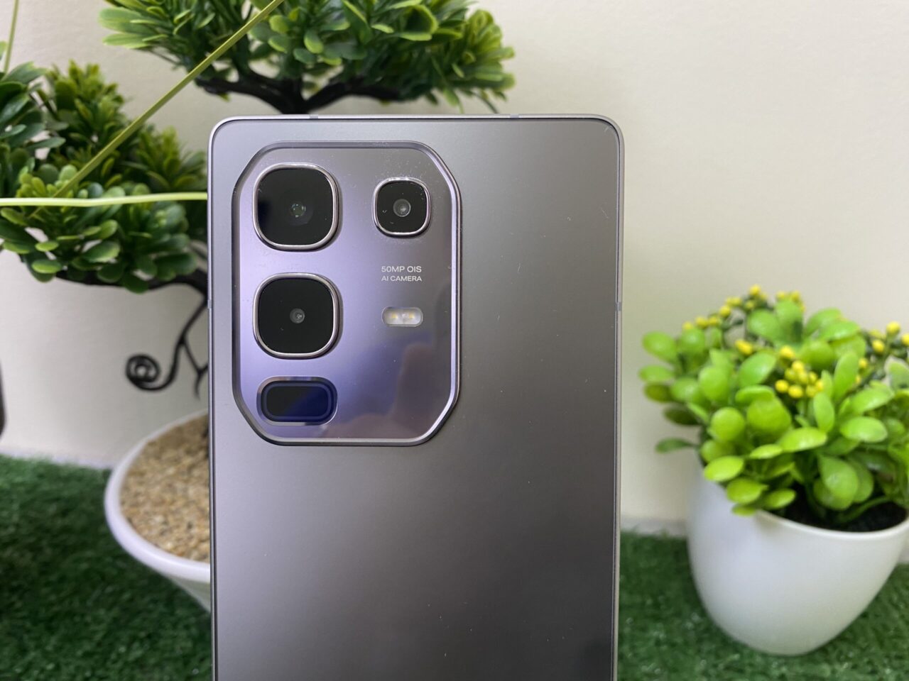 Infinix Note 50: Бюджетный флагман или Маркетинговая ловушка? 9 Infinix Note 50: Бюджетный флагман или Маркетинговая ловушка?