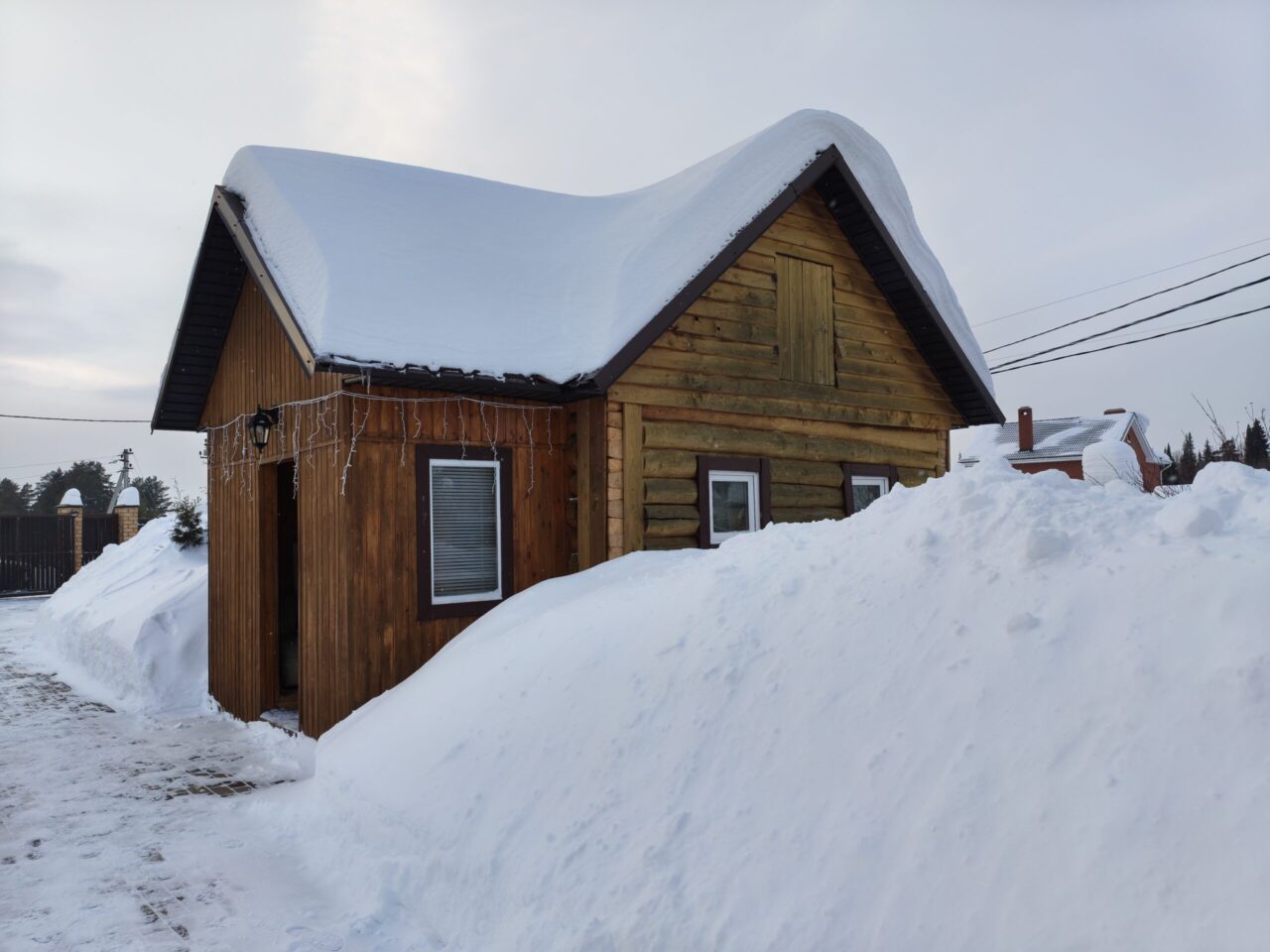 Infinix с сюрпризом: обзор Note 60 Pro с мини-экраном и датчиком пульса