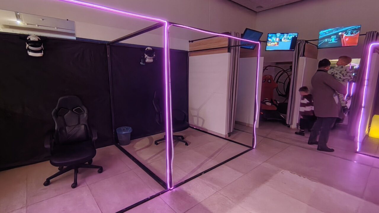 RoboPark в Перми: экскурсоводы, робособака и мастер-классы для детей