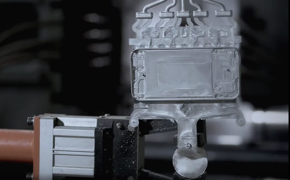 HONOR 600 Lite: как рамка из аэрокосмической отрасли делает смартфон прочнее