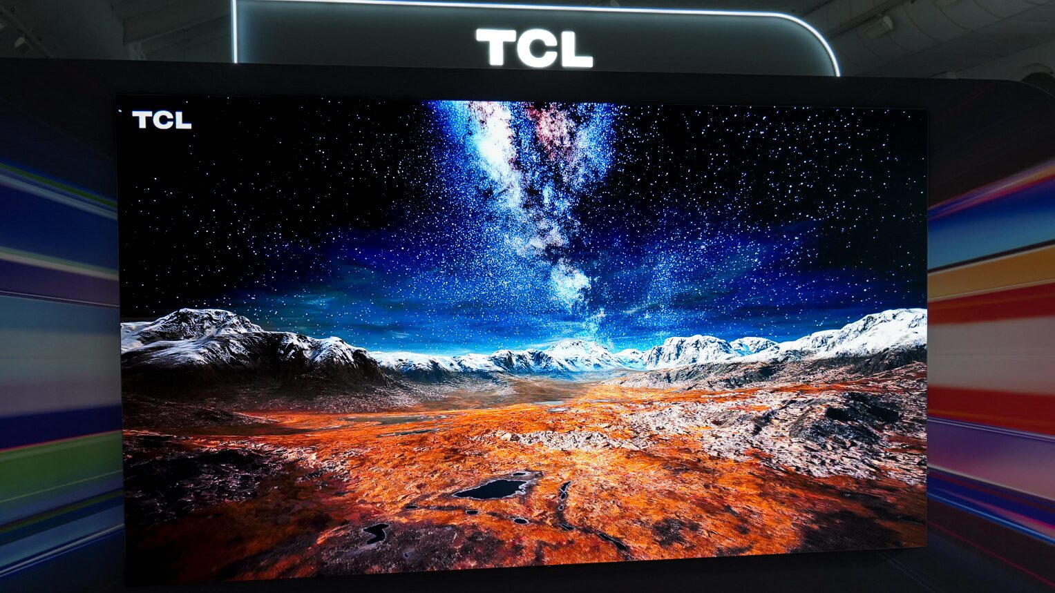 TCL показала 163-дюймовый телевизор и не только. Уже в РФ