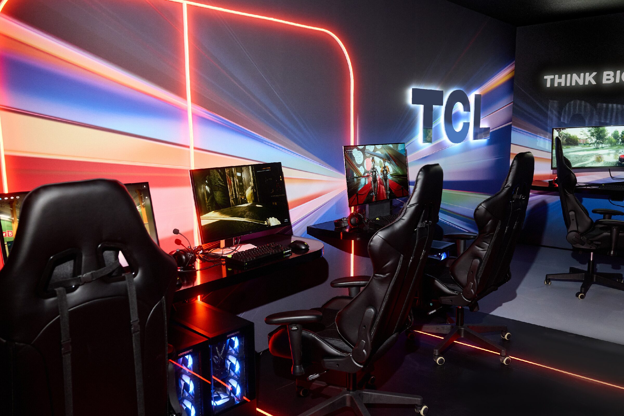 TCL показала 163-дюймовый телевизор и не только. Уже в РФ