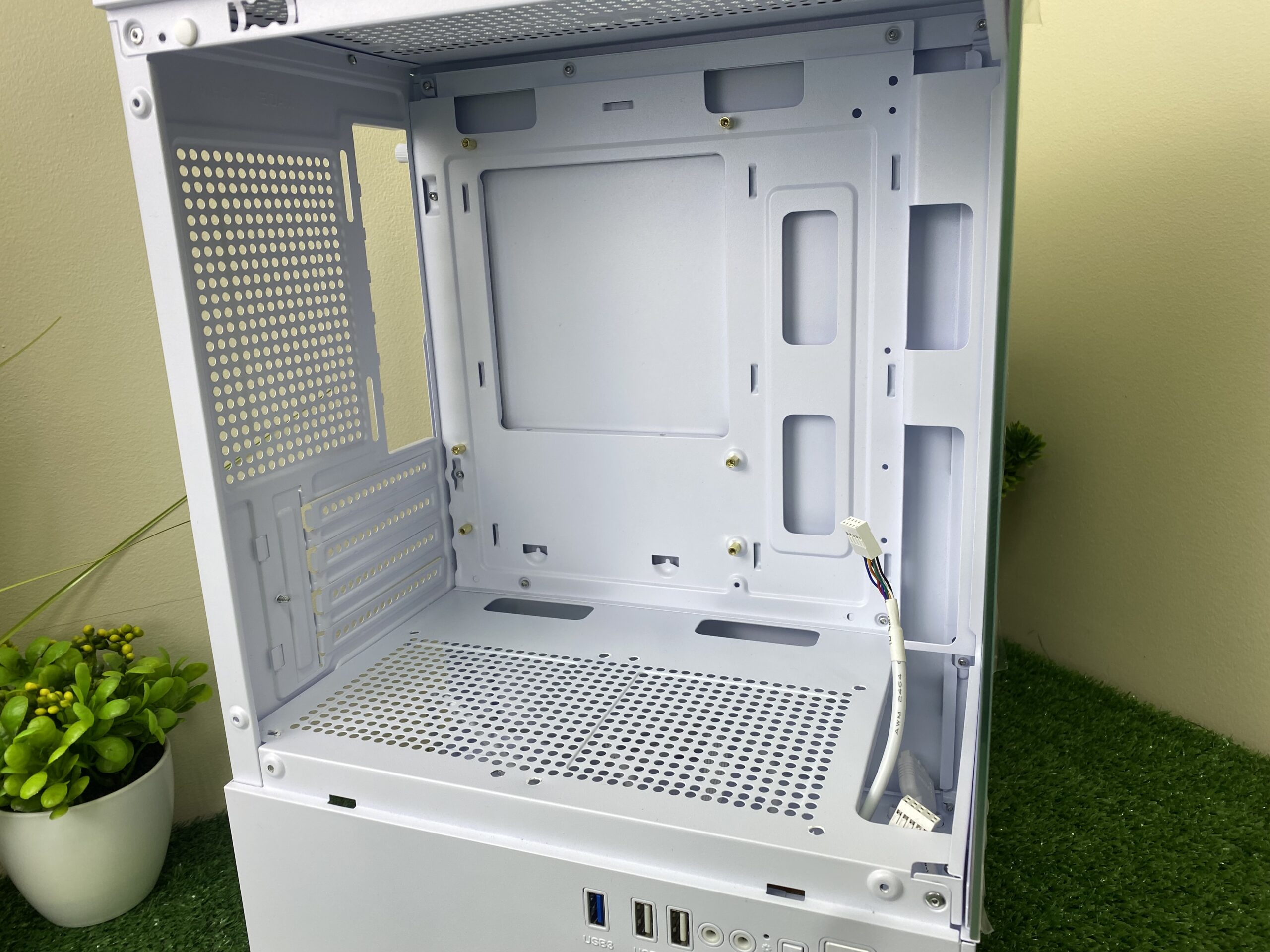 Аквариум за копейки? Честный обзор корпуса Bloody CC-125