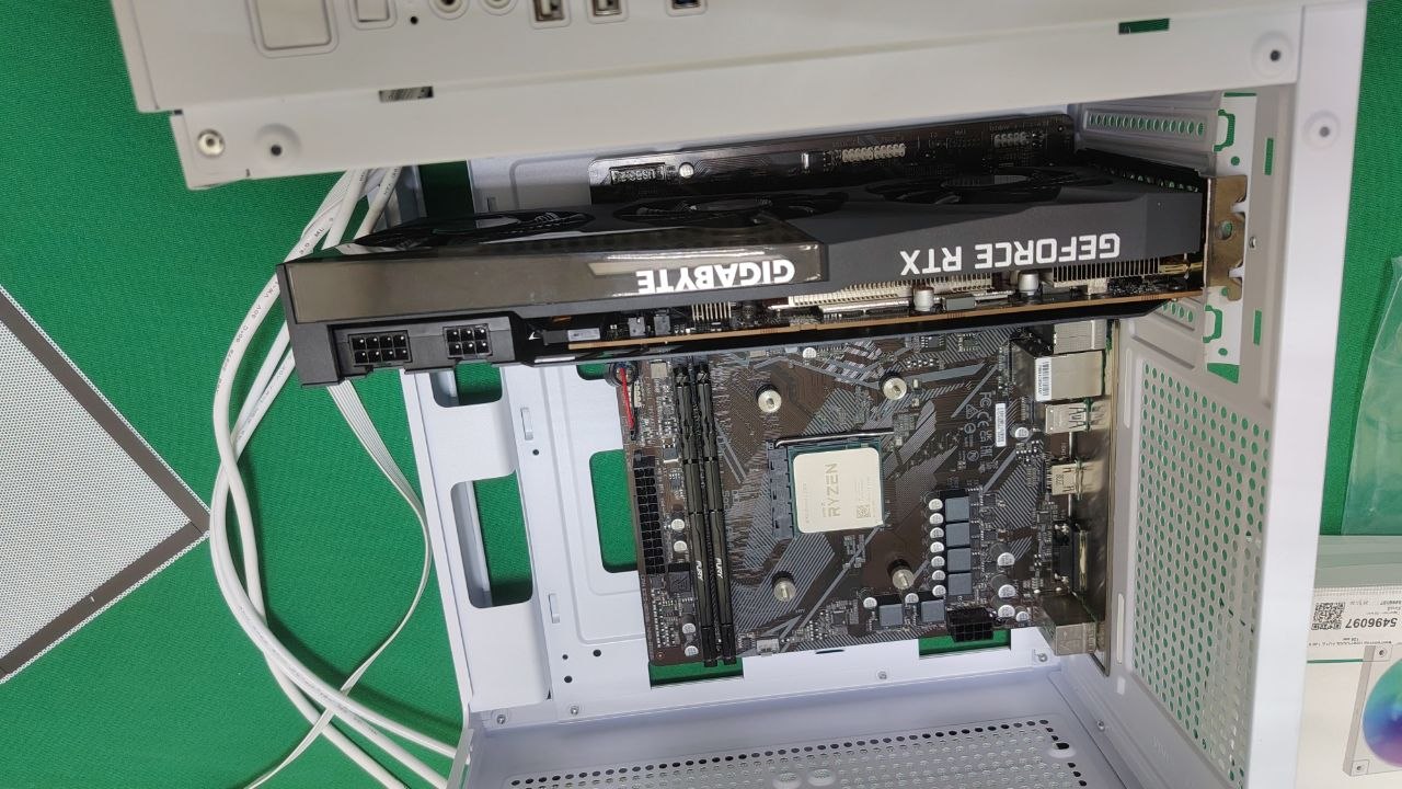 Аквариум за копейки? Честный обзор корпуса Bloody CC-125