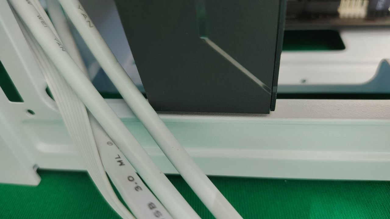 Аквариум за копейки? Честный обзор корпуса Bloody CC-125