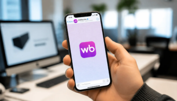 Мессенджер Wildberries на смартфоне