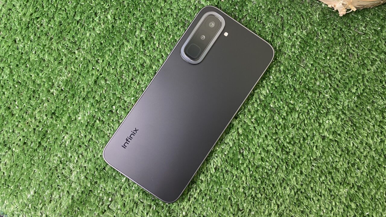 Обзор Infinix HOT 70: честный тест бюджетника за 22 000 ₽ - что зашло, а что бесит