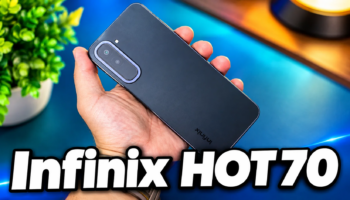 Infinix HOT70 лежит в руке