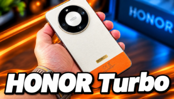 HONOR Turbo лежит в руке