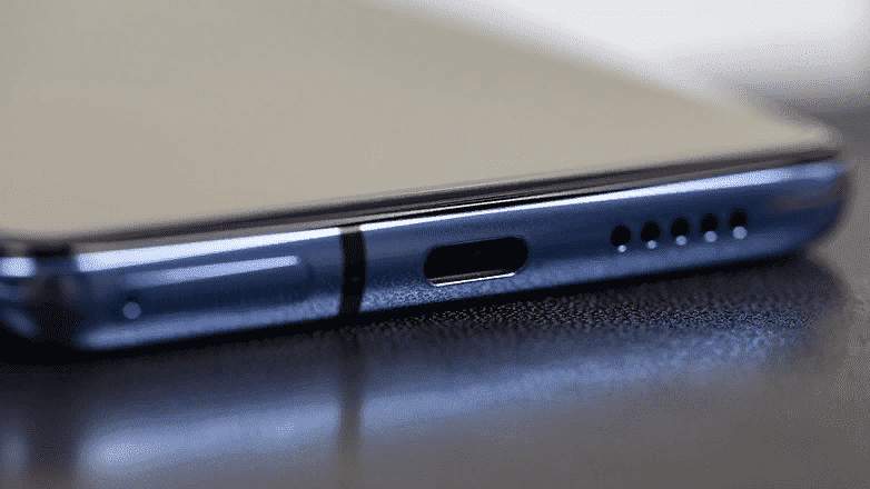 Обзор OnePlus 7T: Огромный потенциал в маленьком смартфоне