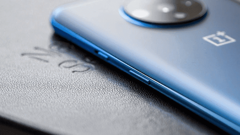 Обзор OnePlus 7T: Огромный потенциал в маленьком смартфоне