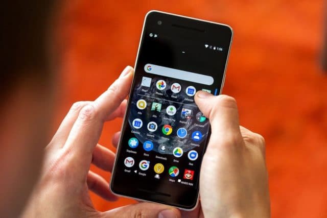 Google предостерегает пользователей Huawei