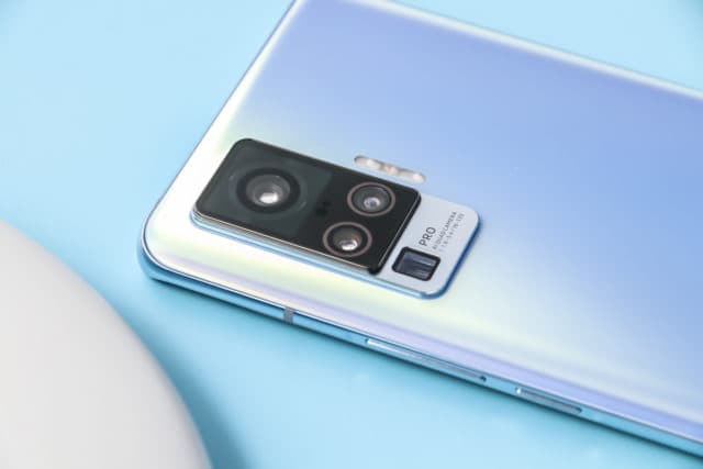 Vivo провела презентацию нового флагмана «X50»