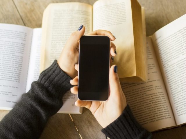 Как читать книги на Андроиде?
