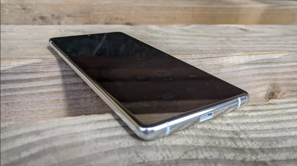 Обзор Samsung Galaxy S10 Lite