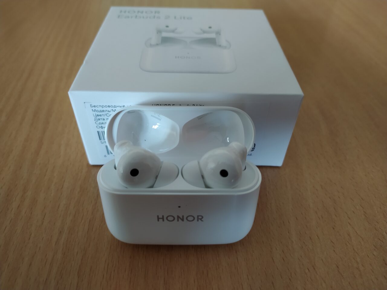 Беспроводная гарнитура Honor Earbuds 2 Lite с системой активного шумоподавления. Честный обзор после месяца использования