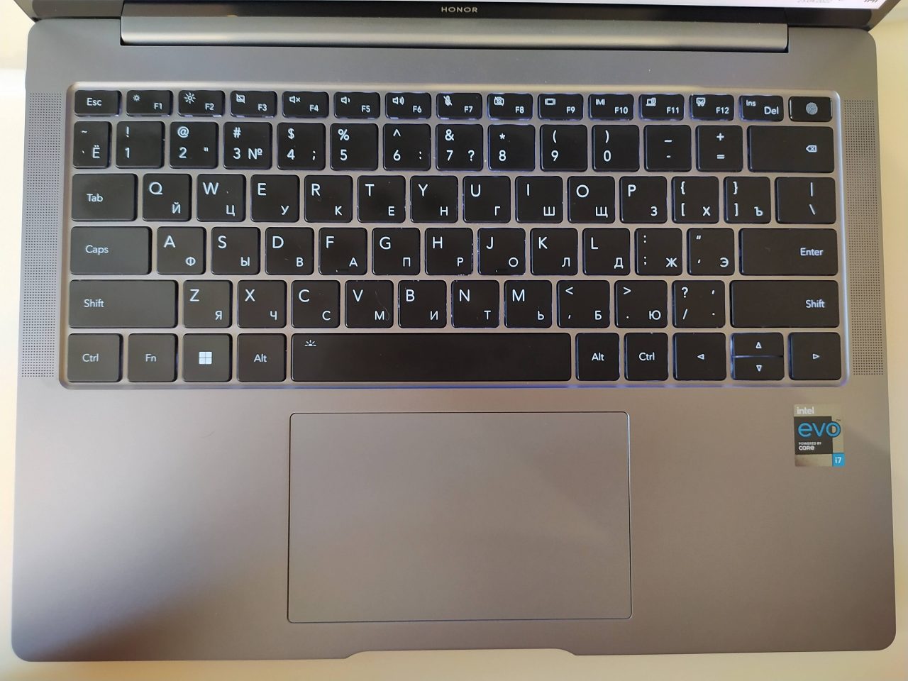Как включить подсветку клавиатуры хонор magicbook