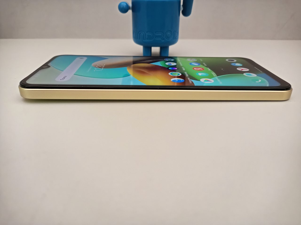 Обзор vivo Y35 — 50МП, макросъемка и стабилизация видео