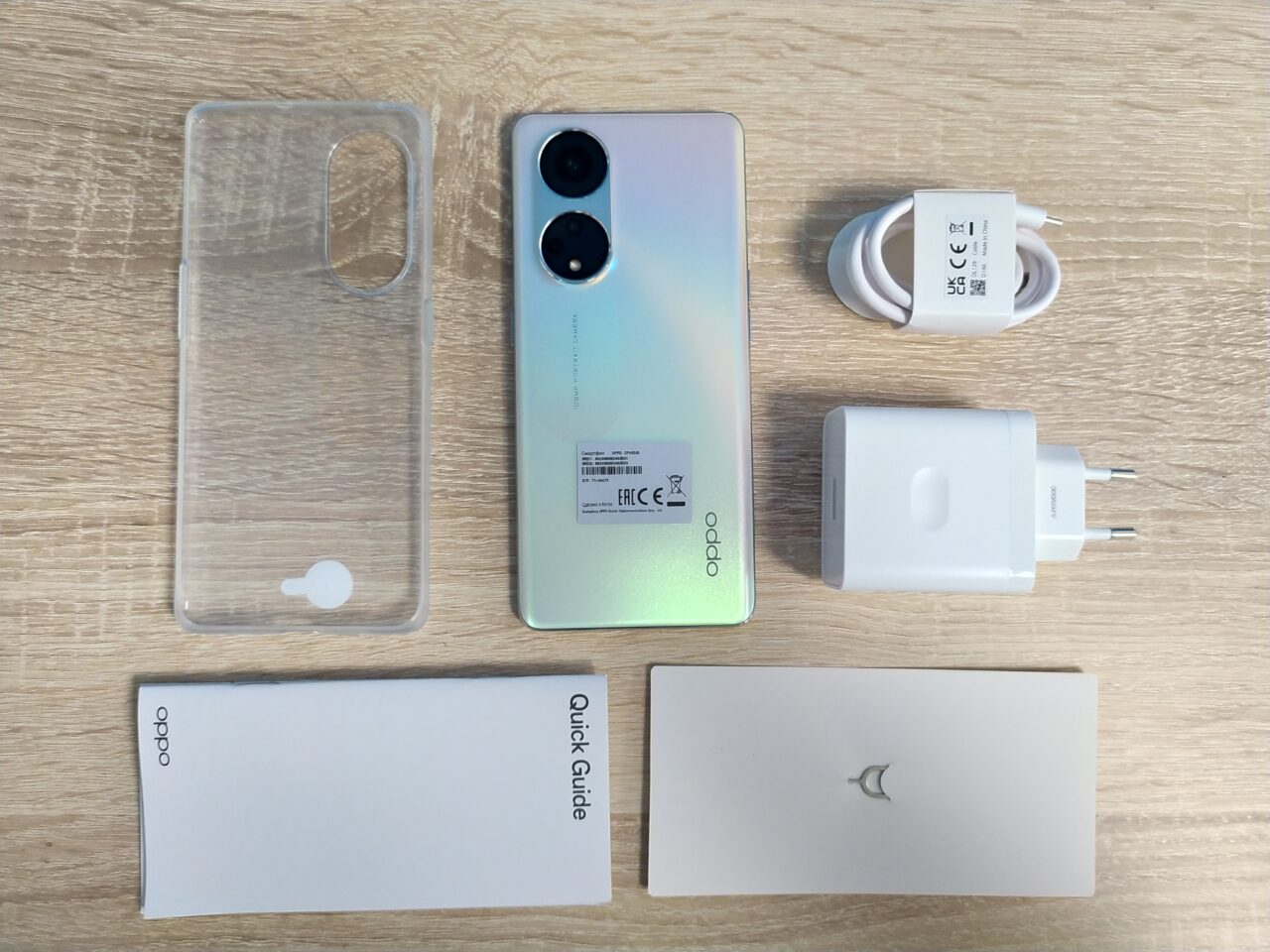 OPPO Reno8 T против Reno8 T 5G: чем отличаются смартфоны?